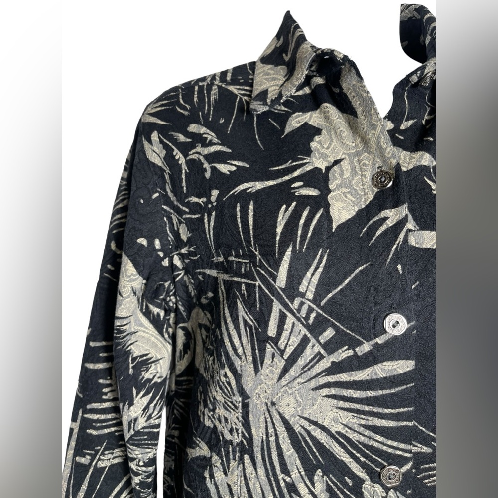 Chico’s blazer size small (4) stunning black and beige Hawaiian print jacket 🖤 - Picture 2 of 6